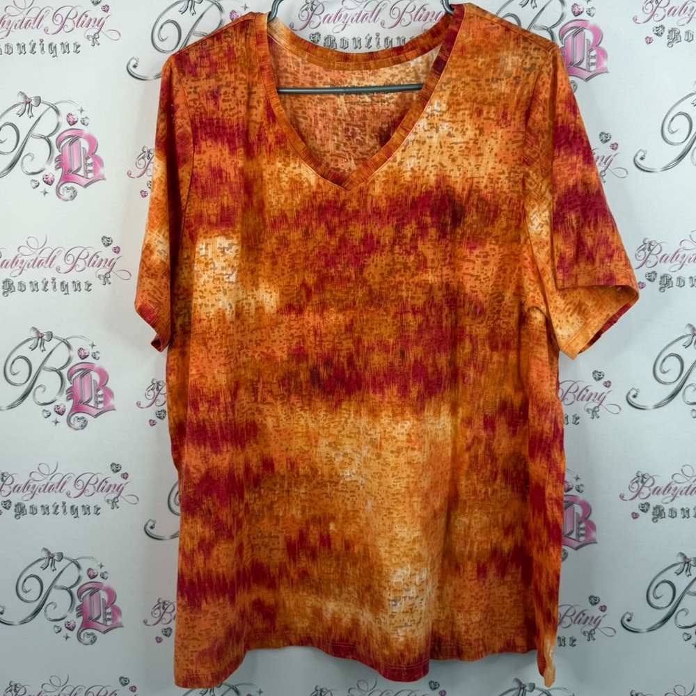 Witty is pretty T-shirt, abstract ombré, Orange Tie-Dye V-Neck Women's Top